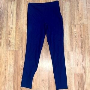 Fabletics dark blue skinny pants. Size large